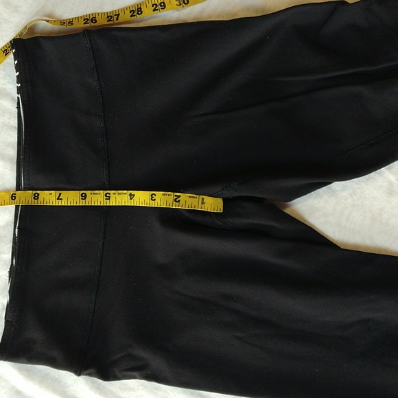 🍋 Lululemon Capris, size 6 - Picture 4 of 7